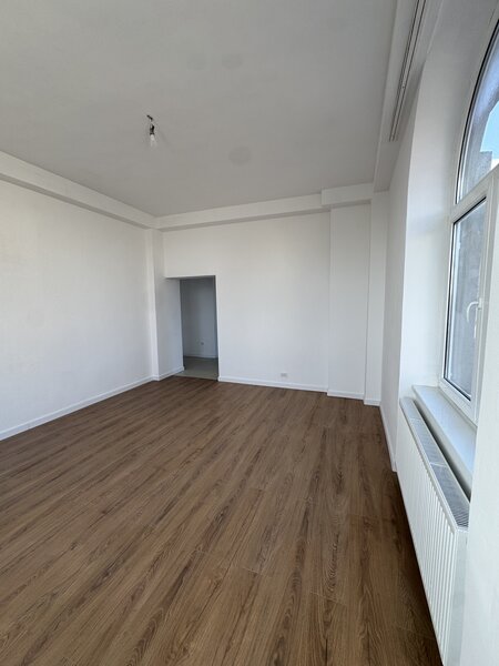 Galati, apartament 1 camera ultracentral.