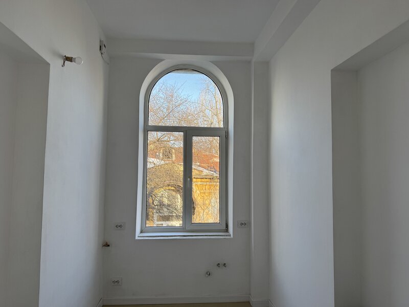 Galati, apartament 1 camera ultracentral.